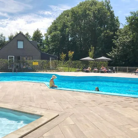 Chalet 578 Op Recreatiepark De Wielen *